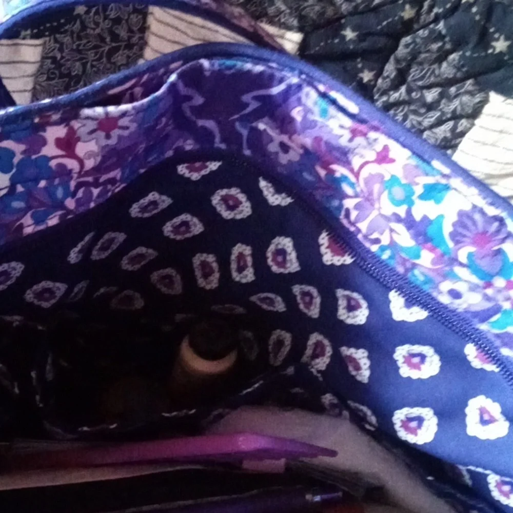 Vera Bradley Tote - Picture 4 of 4